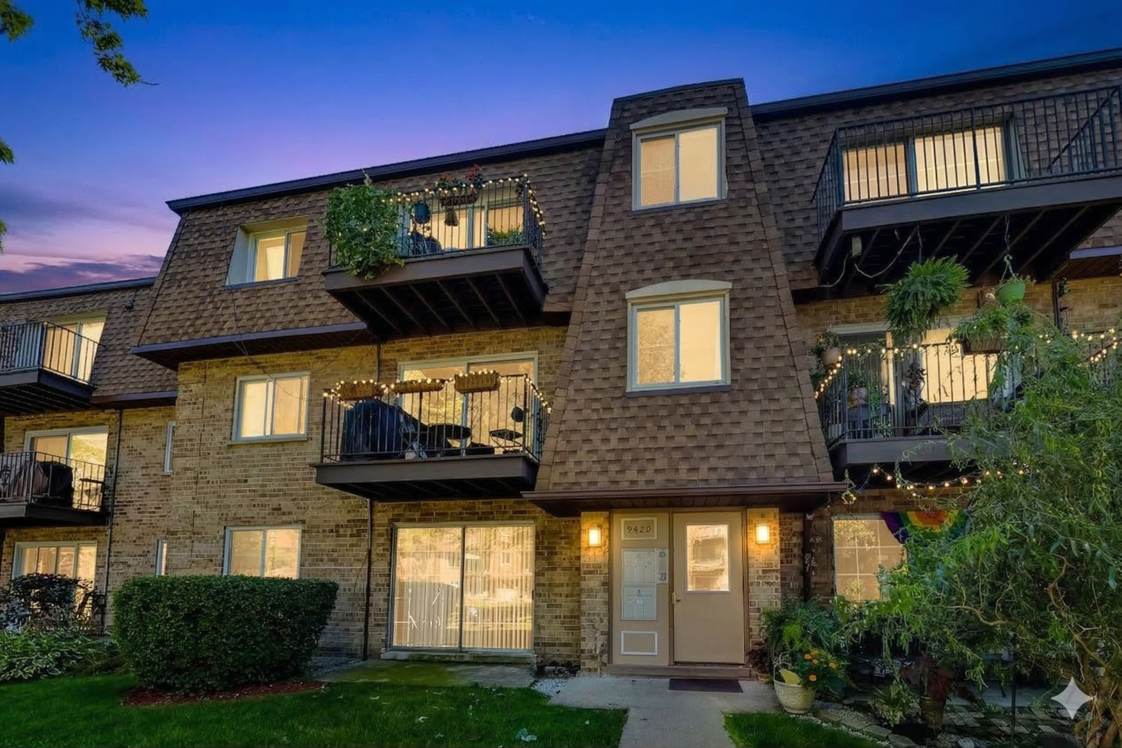9420 Bay Colony Drive