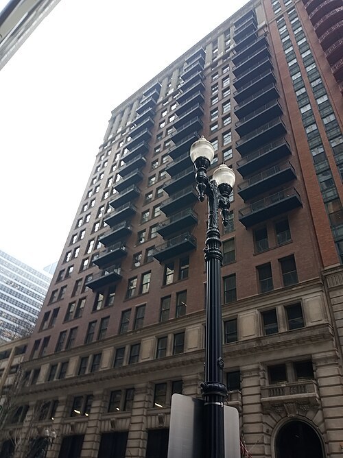 212 Washington Street