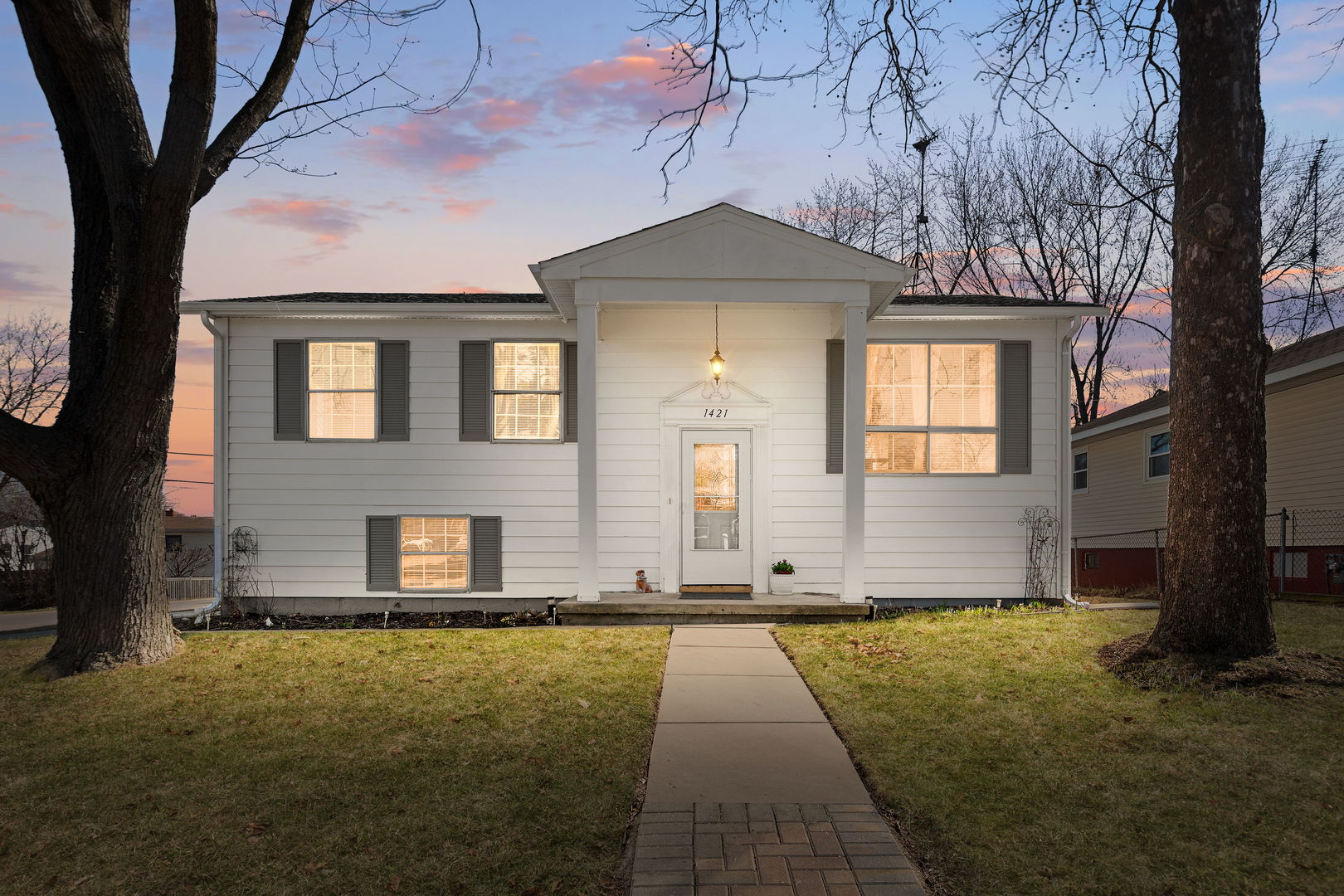 1421 Barberry Lane