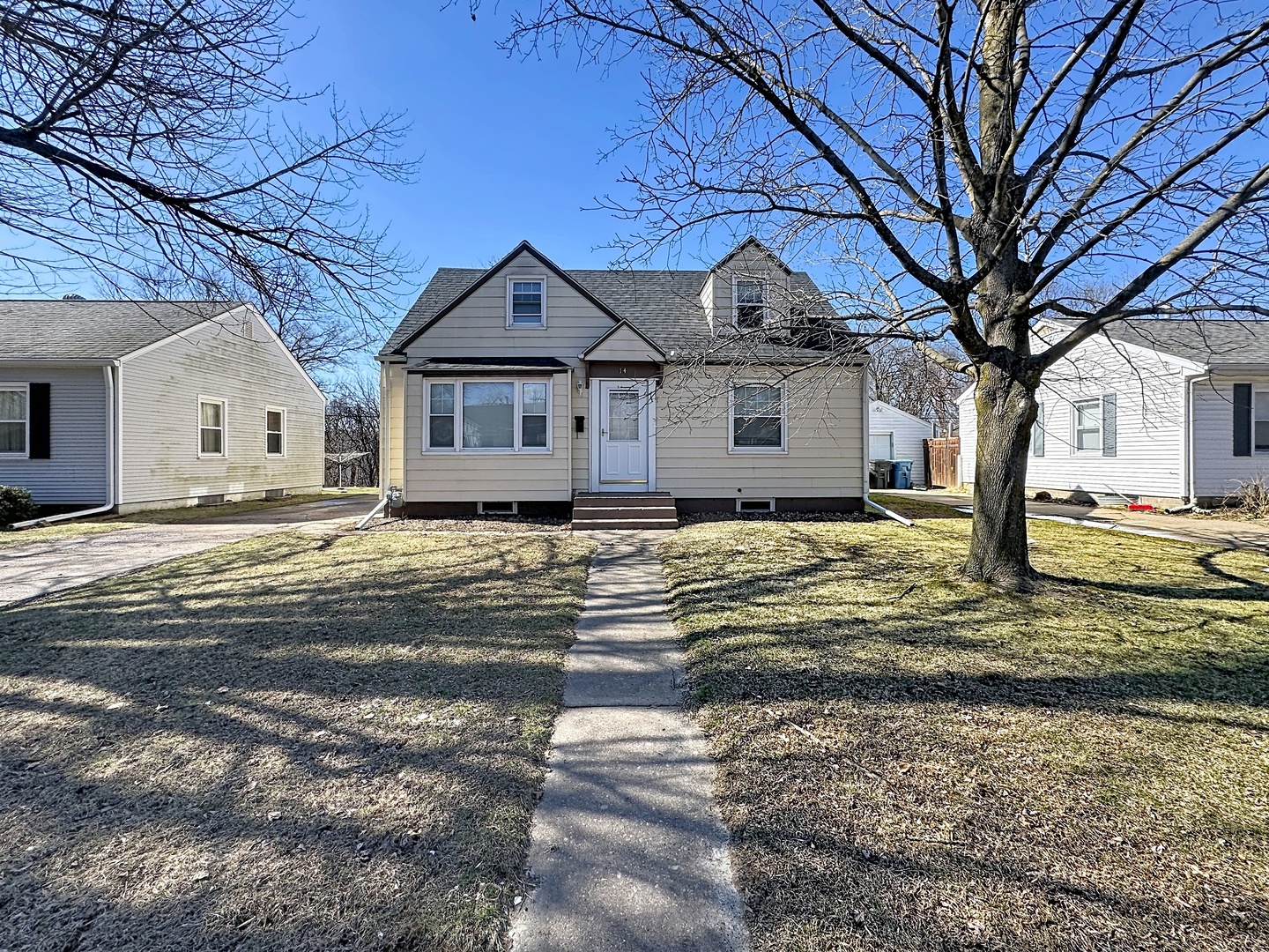 14 Blackhawk Hills Court
