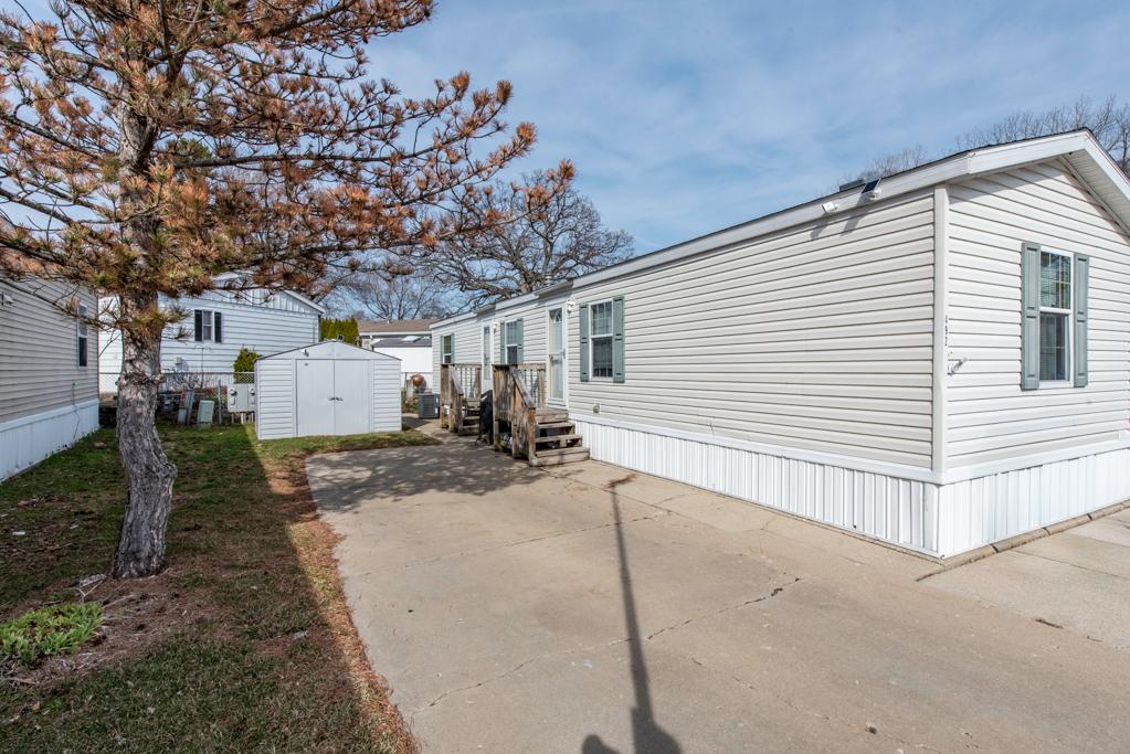 38569 Sheridan Road