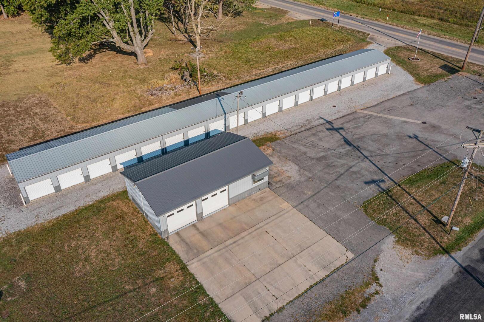 2801 & 2803 Veterans Memorial Drive
