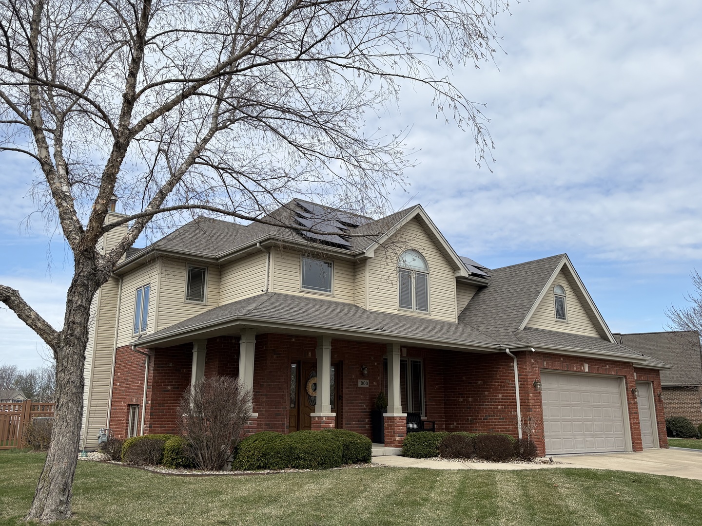 1800 Kingtree Drive