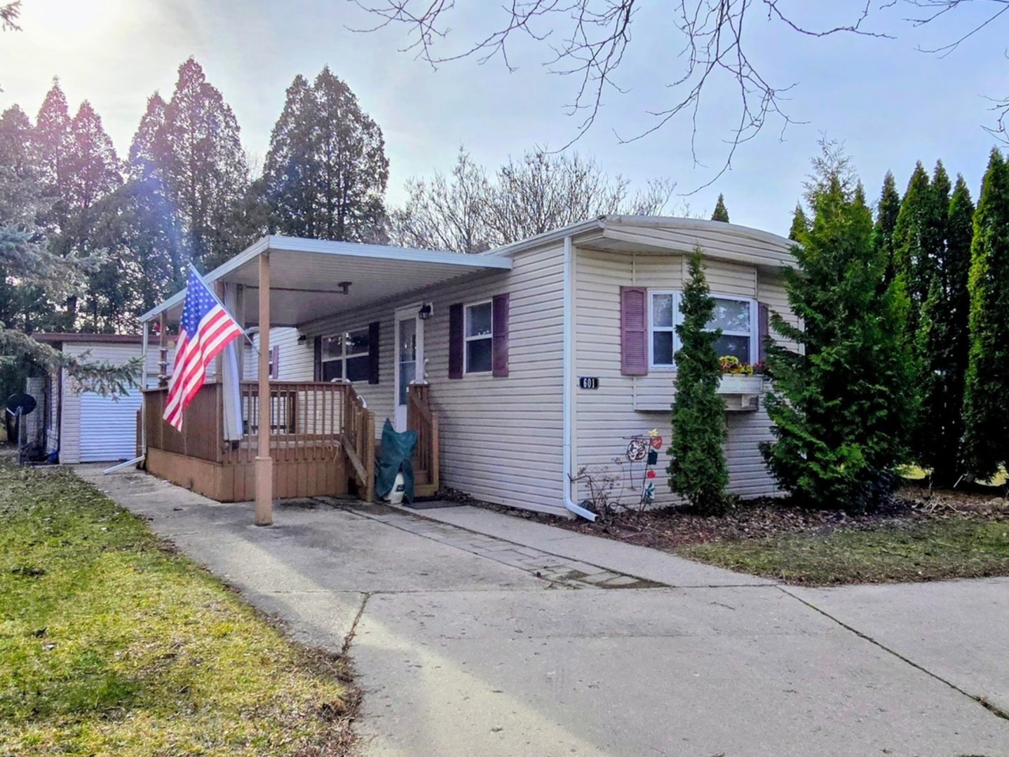 601 Lindenwood Drive