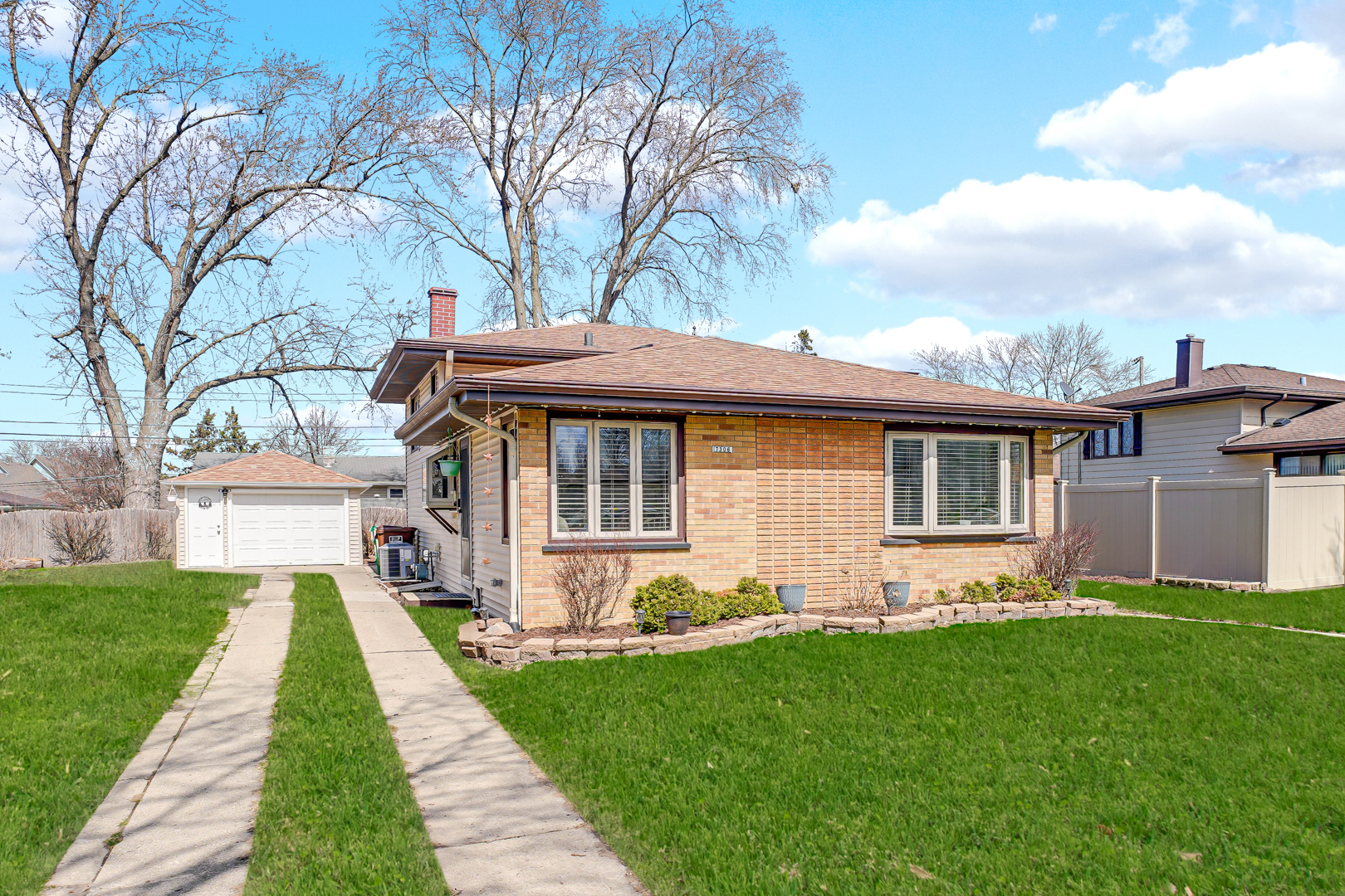 7306 Dorothy Lane