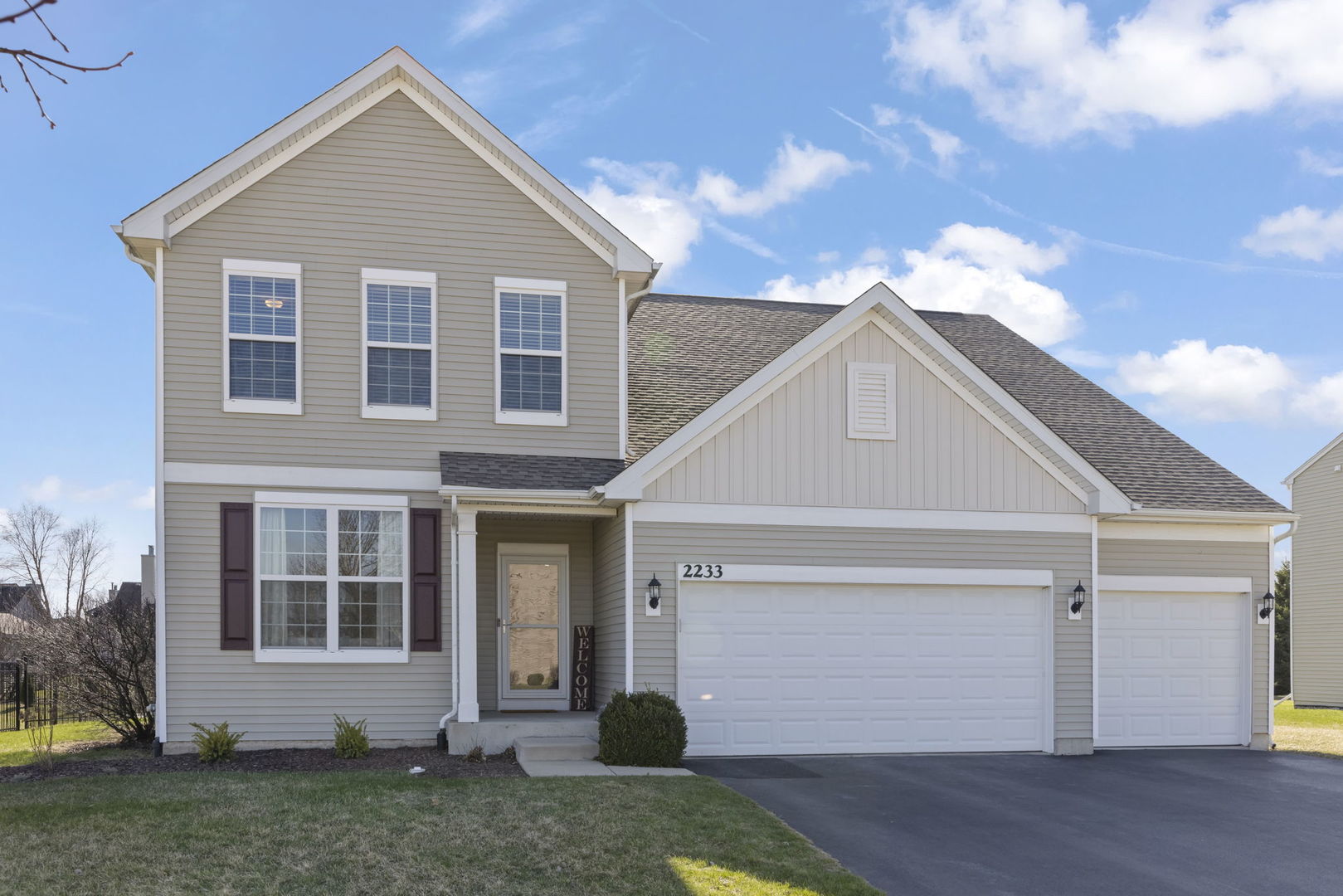 2233 Olive Lane
