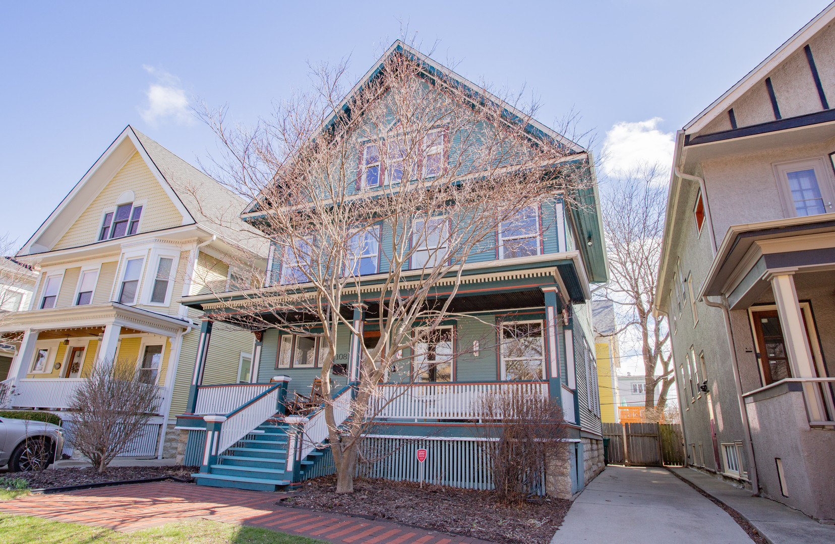 108 Wesley Avenue