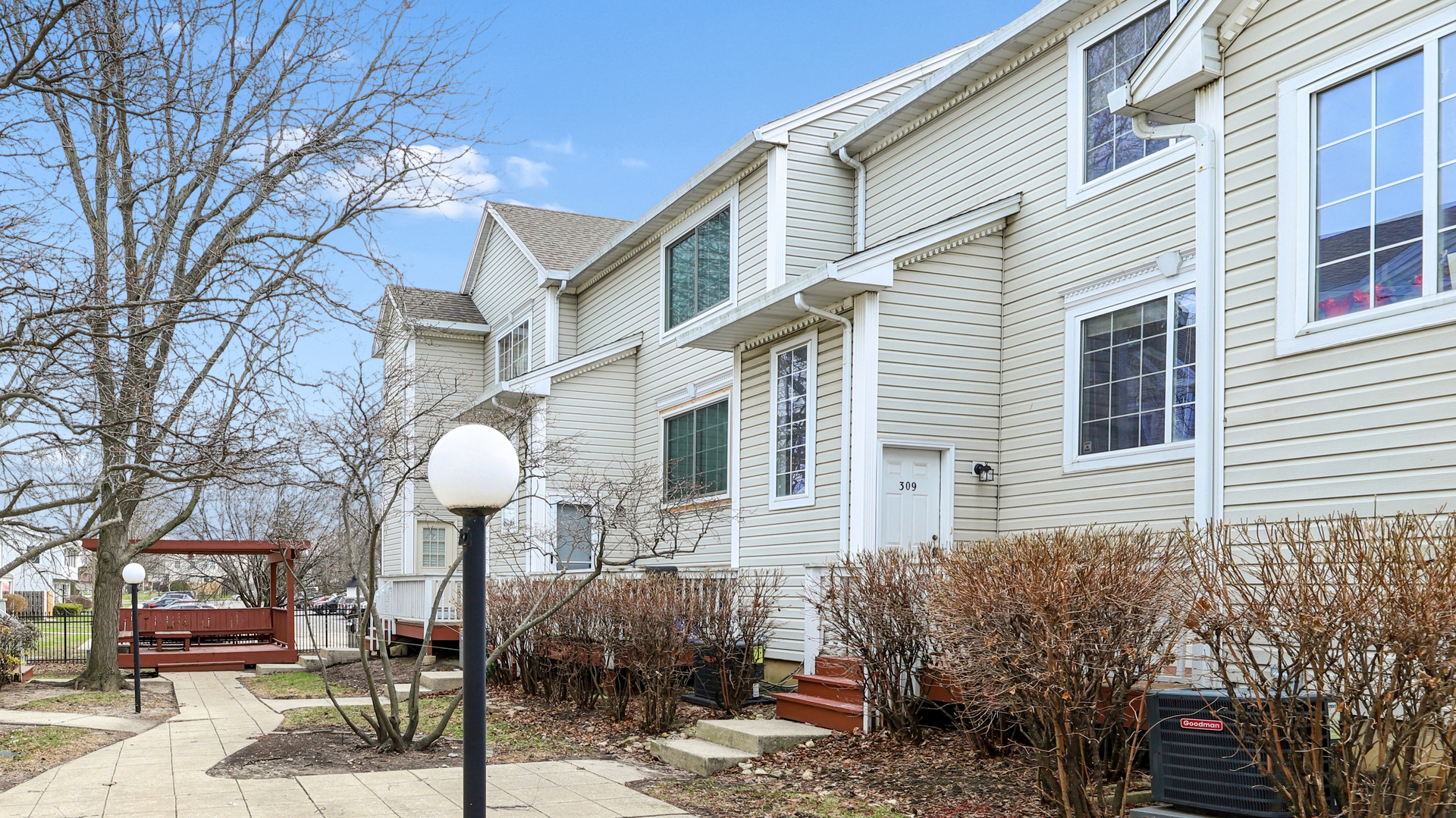 309 Emerald Court