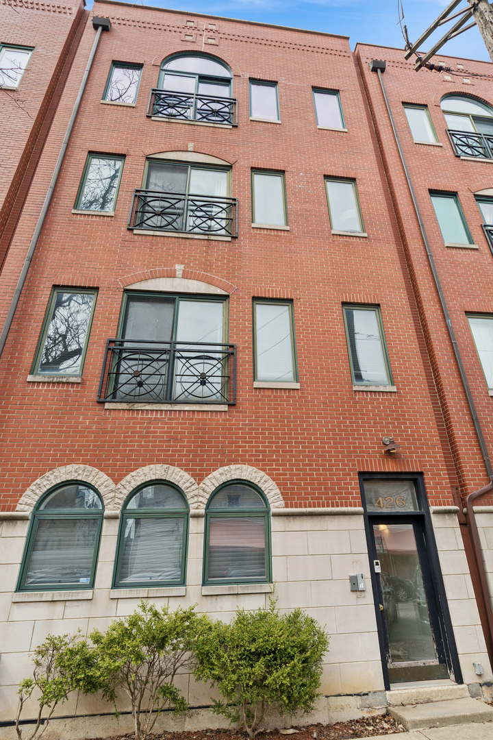 426 NOBLE Street