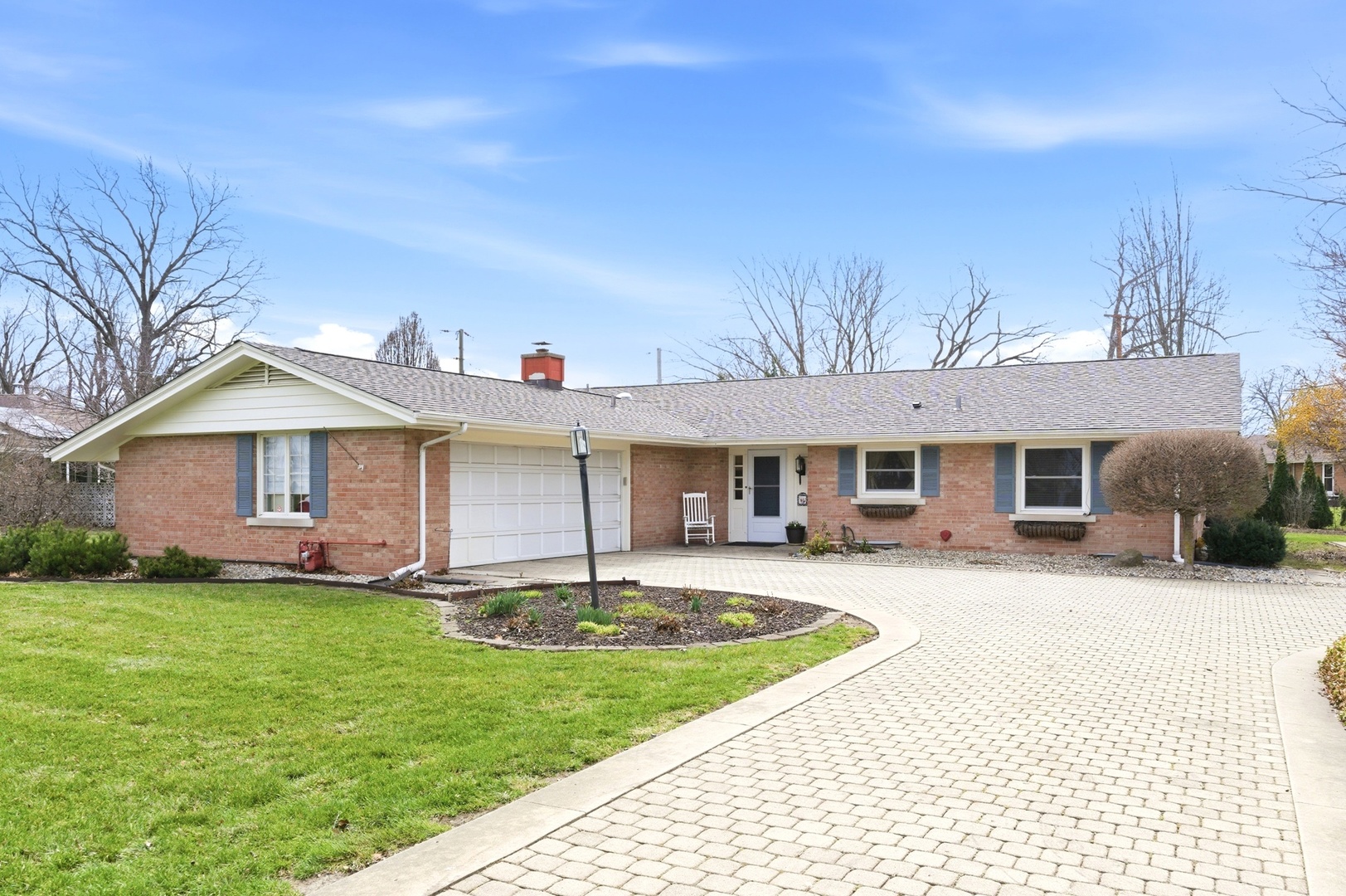 120 Marquette Lane