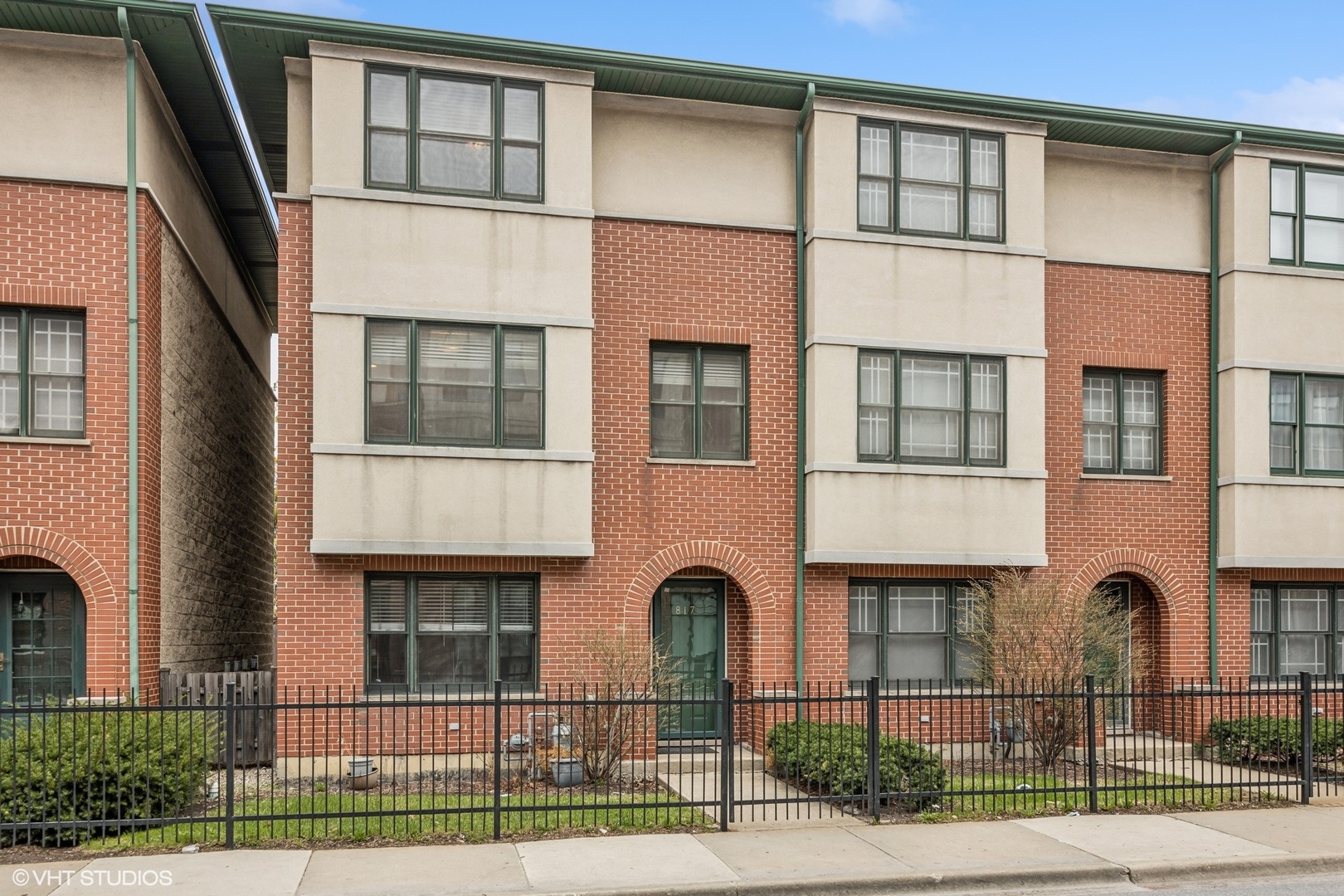 817 Harlem Avenue