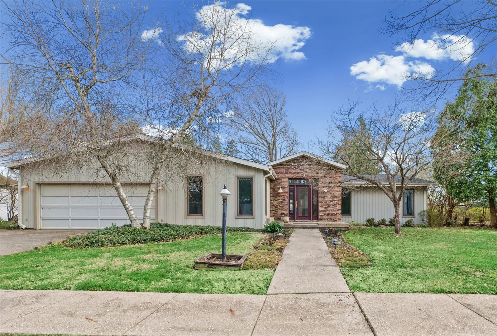 205 SHERWIN Circle