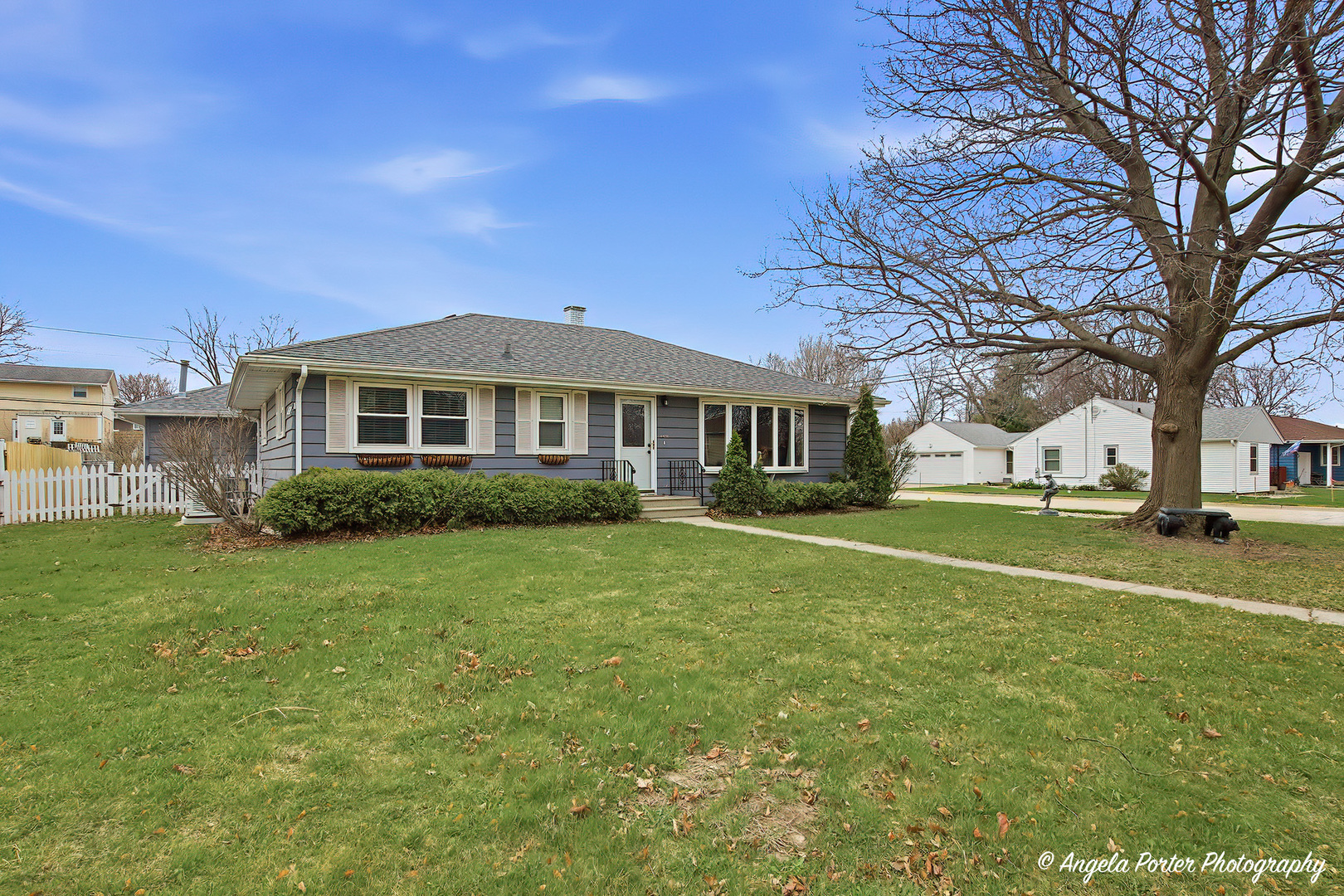 201 Panama Avenue