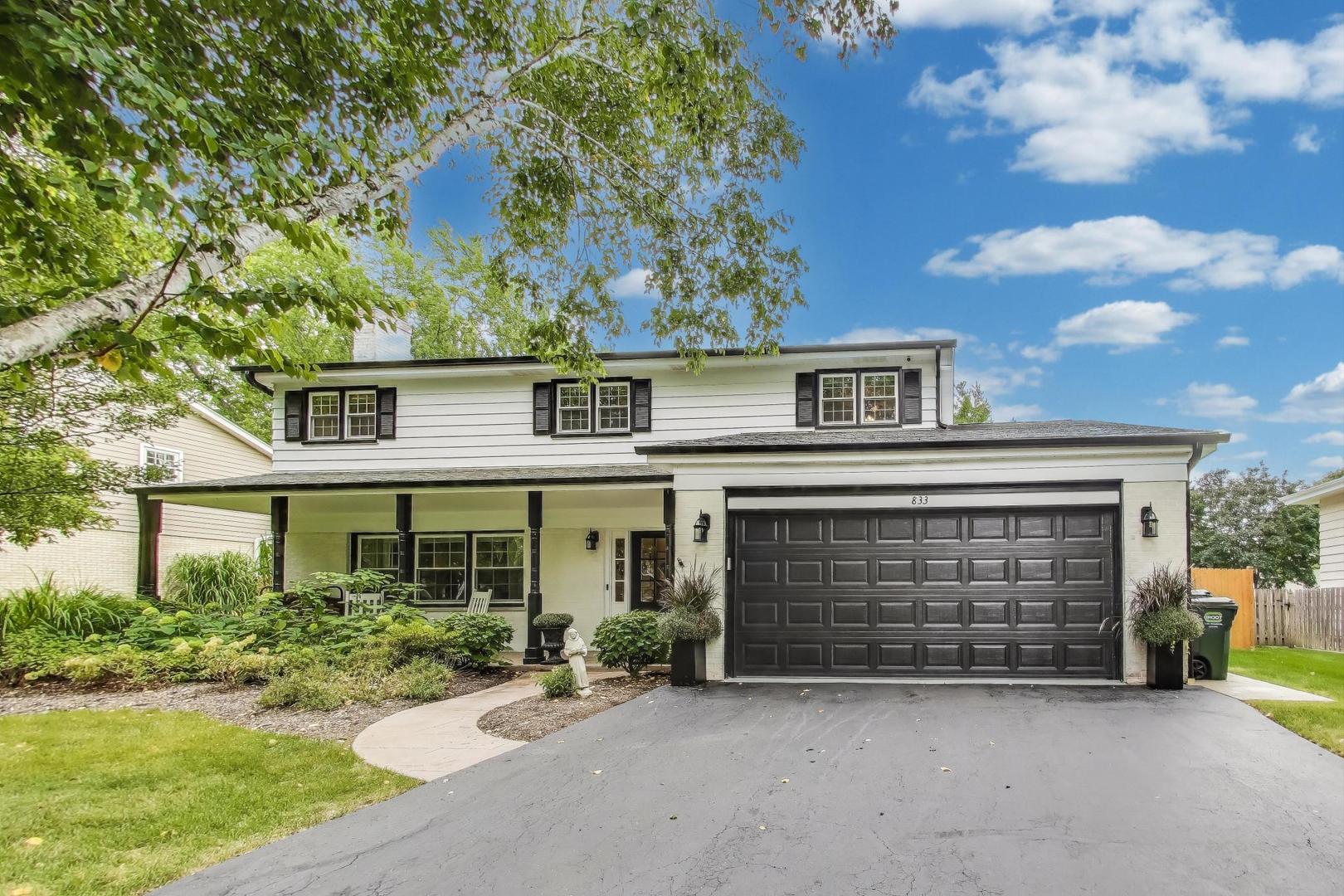 833 Fairlawn Avenue