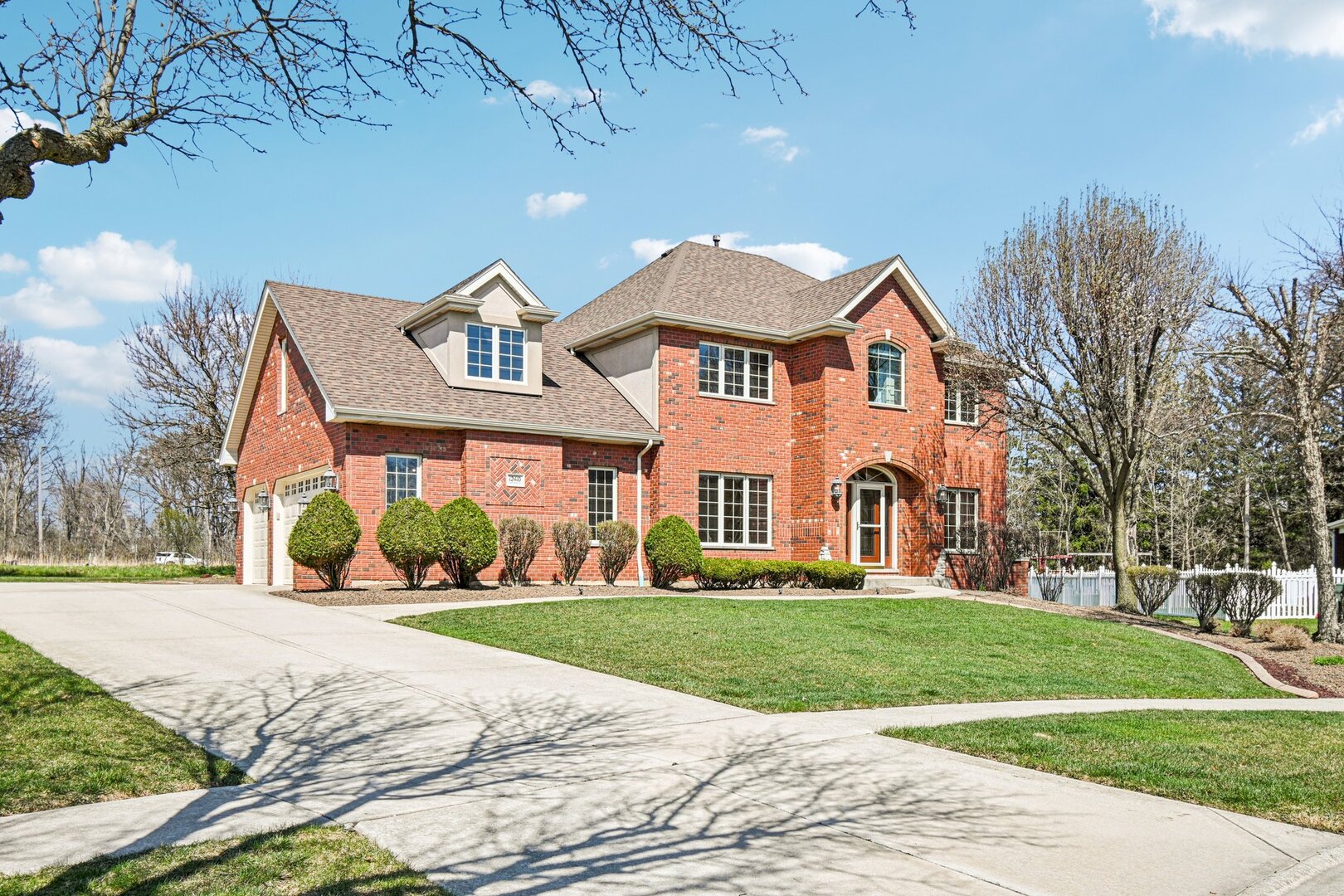 12410 Country View Lane