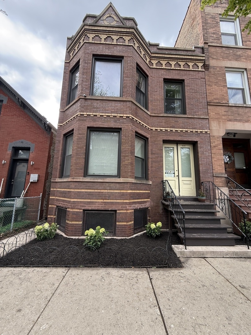 856 Wolcott Avenue