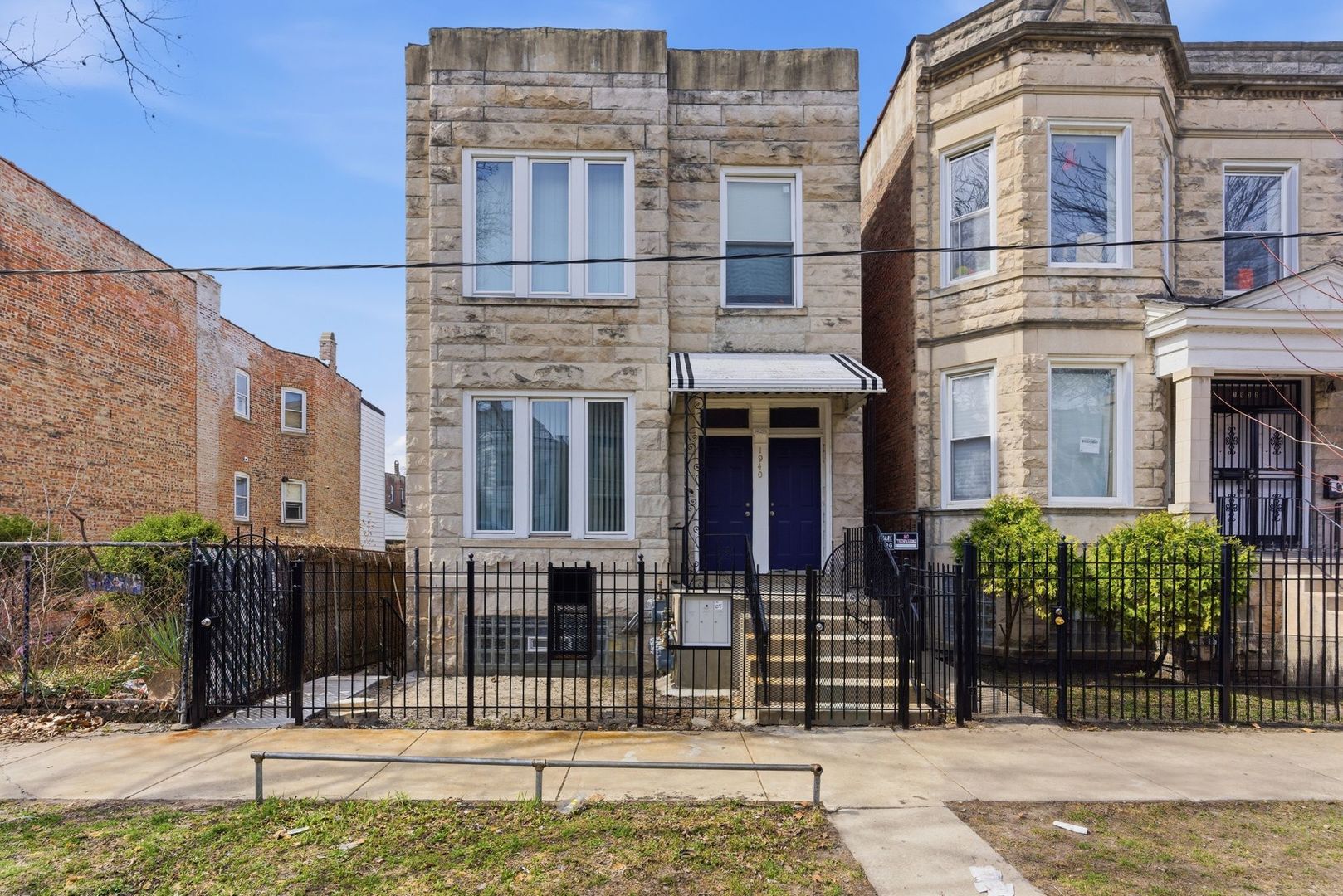 1940 TRUMBULL Avenue
