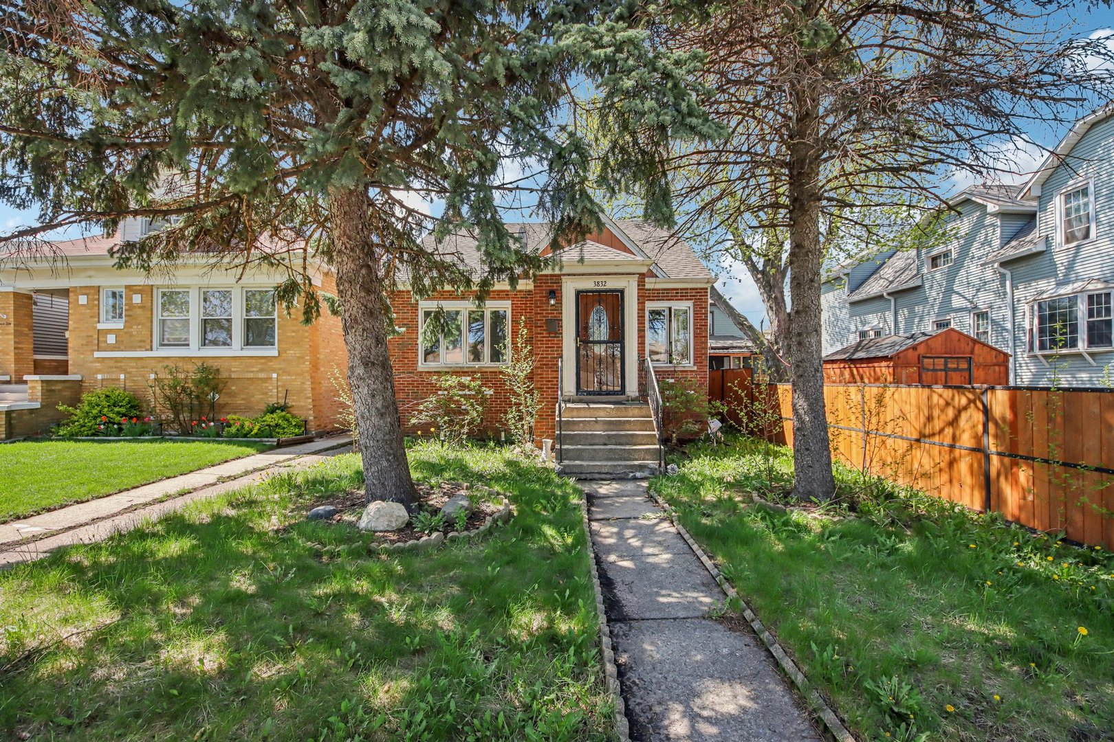3832 Oak Park Avenue