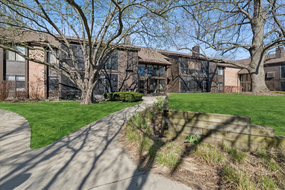 720 St. Andrews Lane