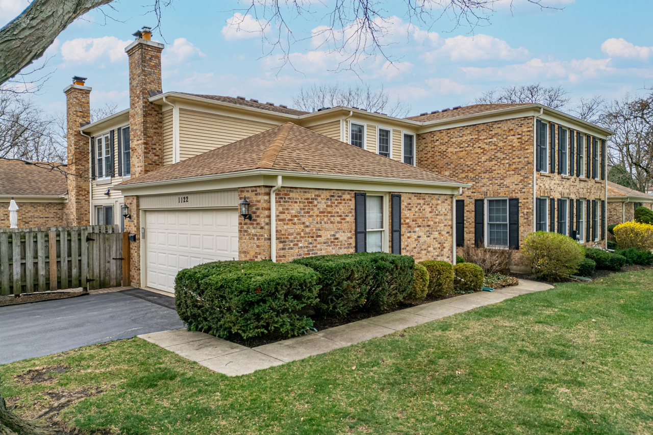 1122 Creekside Drive