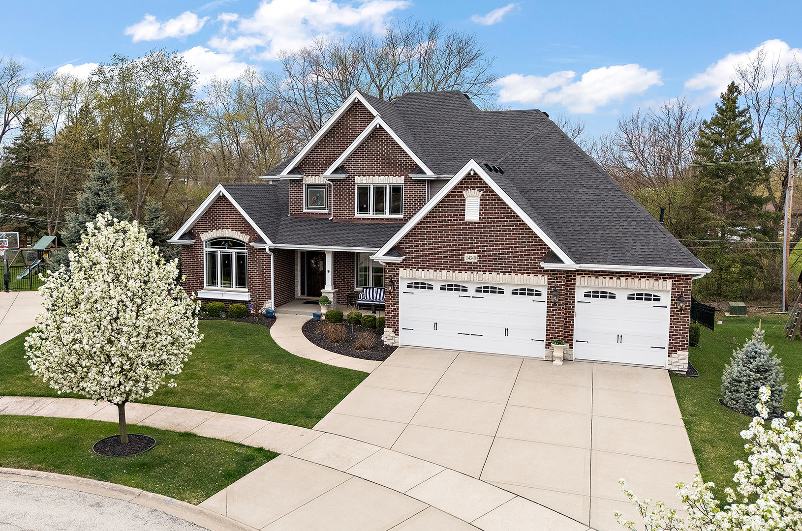 14340 Oakwood Court
