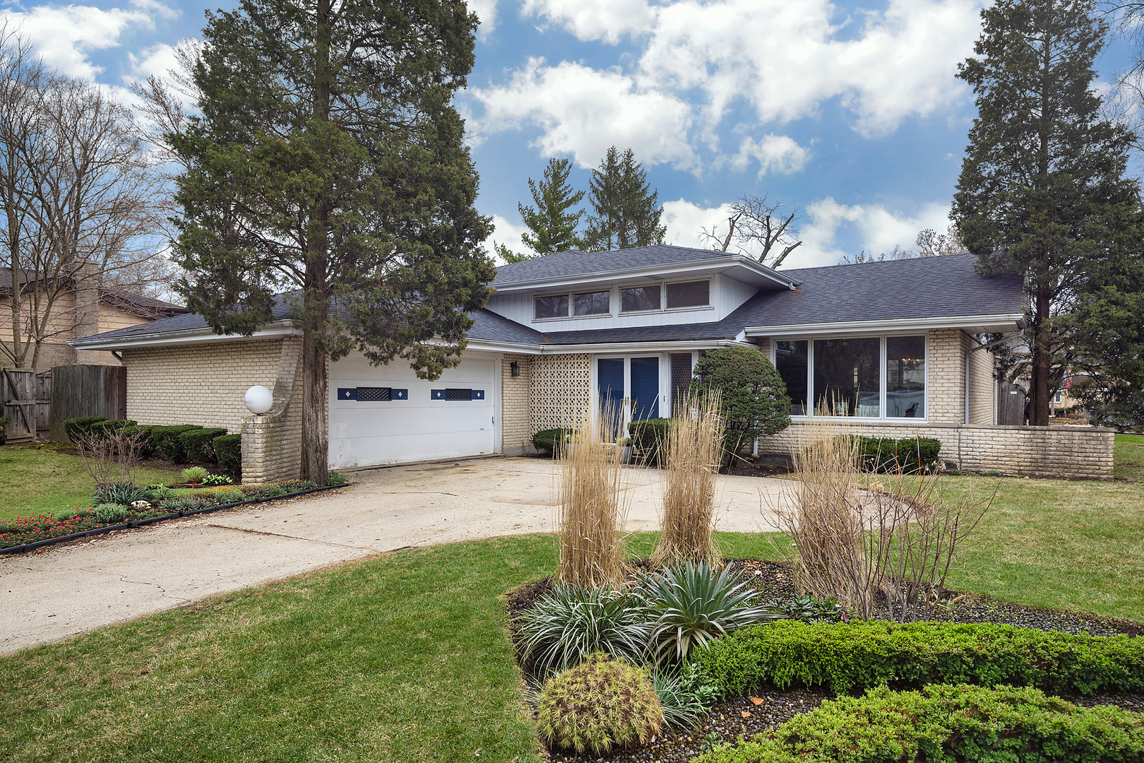 2811 Cherry Lane