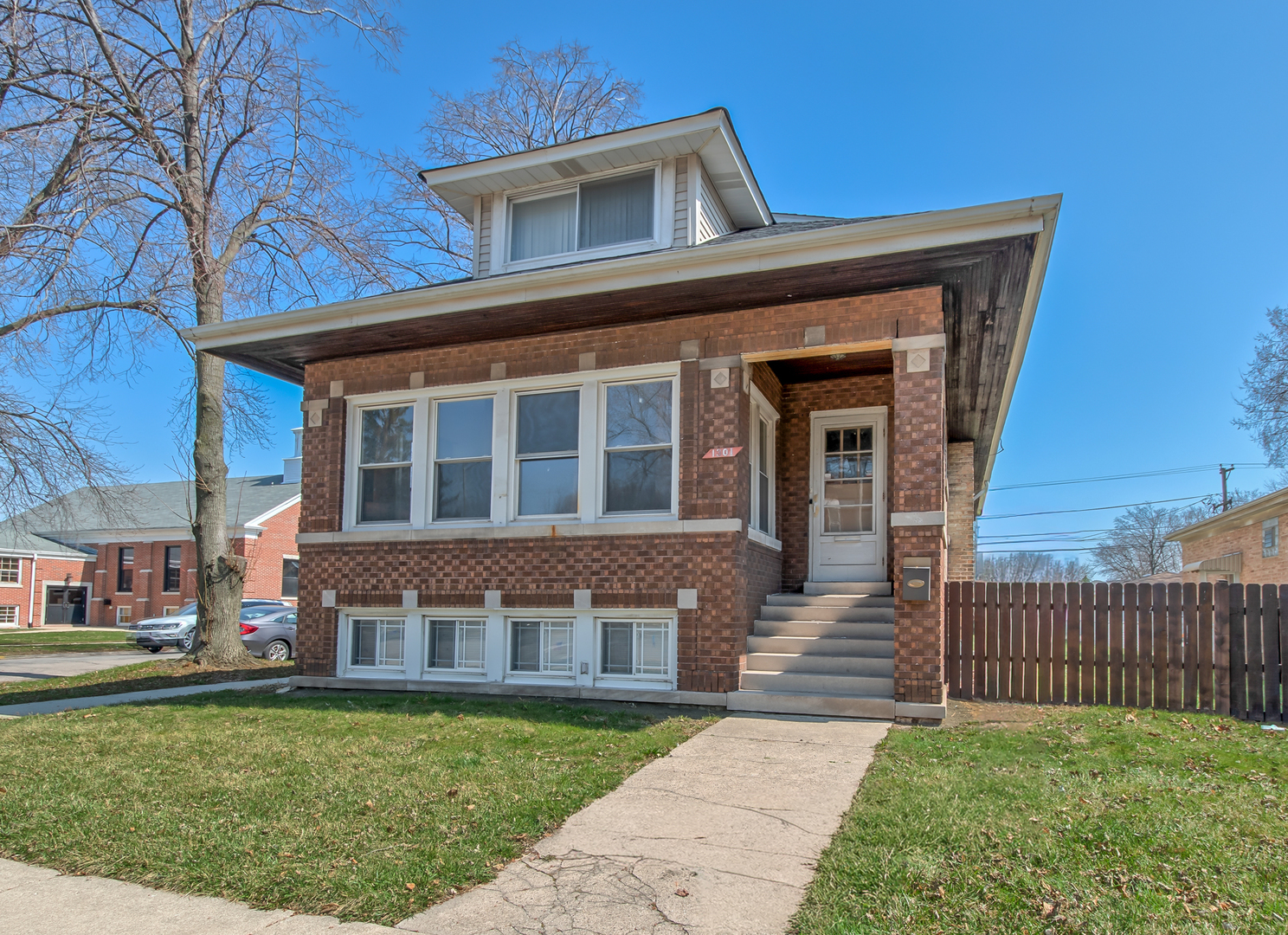 1301 Oak Park Avenue