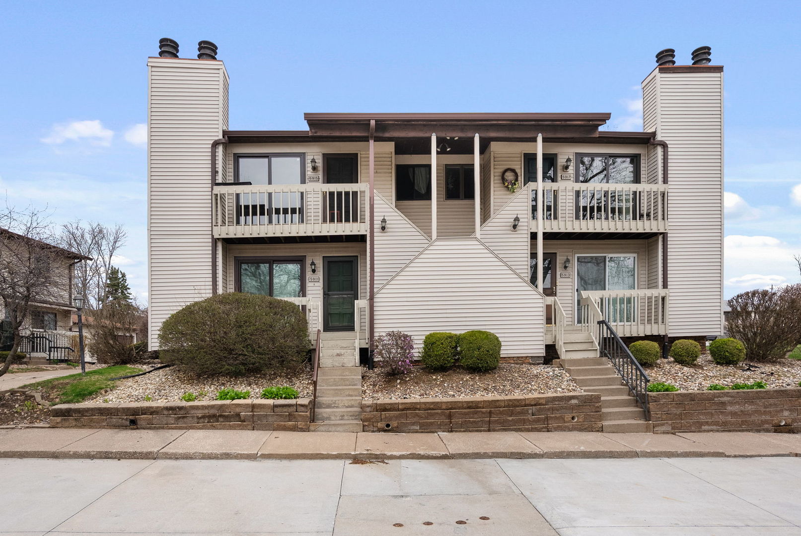 5911 36th Ave Court