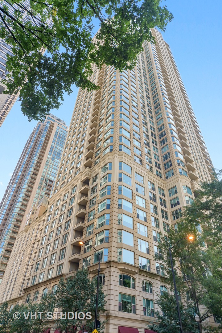 25 Superior Street