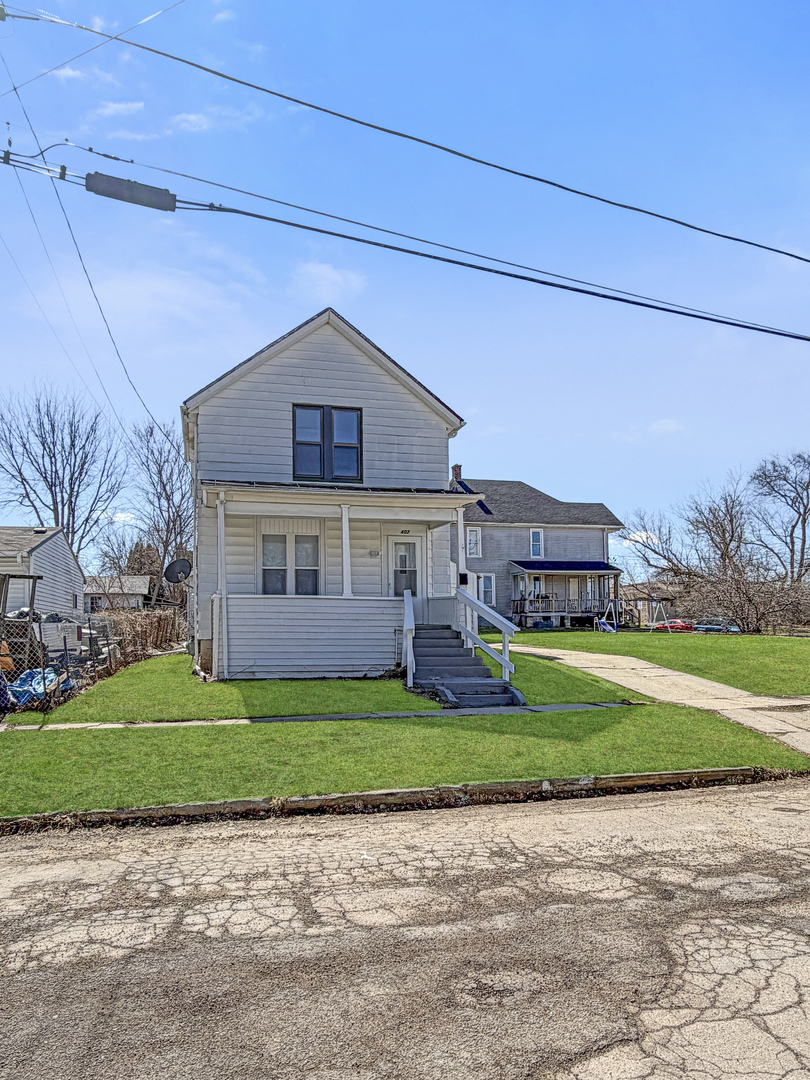407 Winneshiek Street