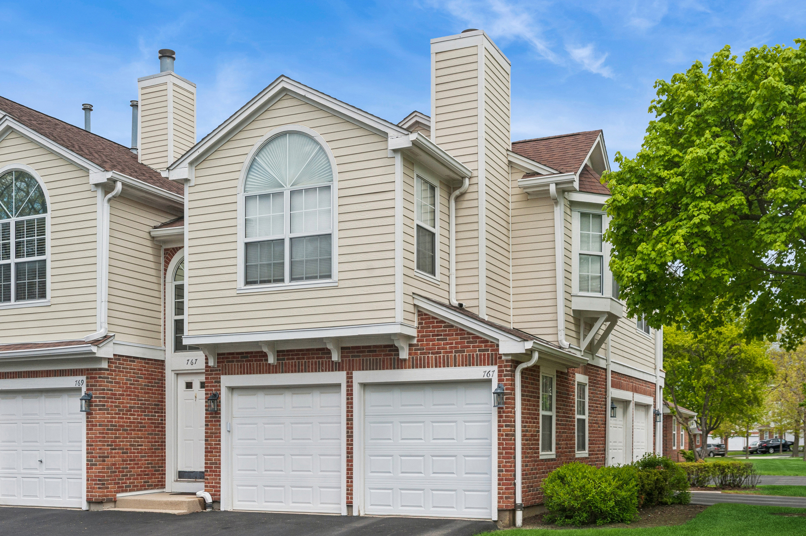 767 GROSSE POINTE Circle