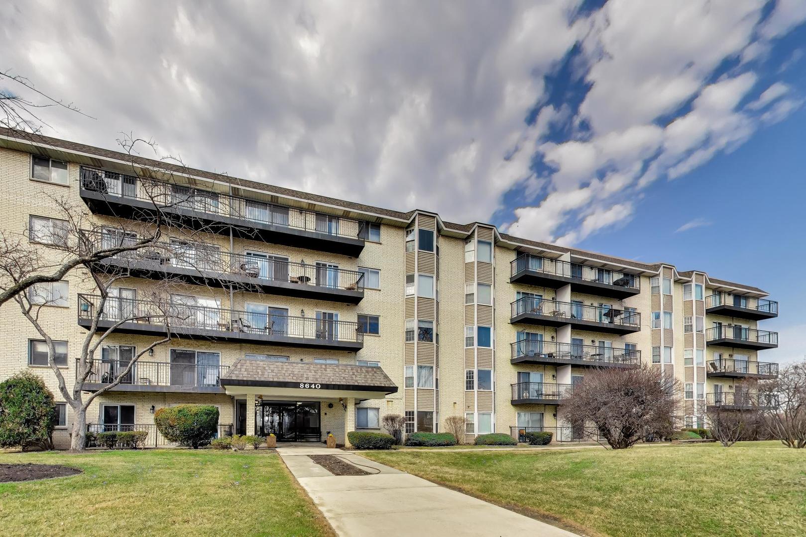 8640 Waukegan Road