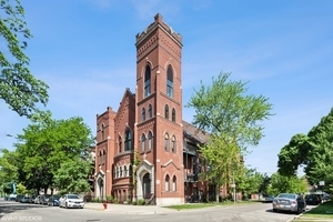 2140 Richmond Street