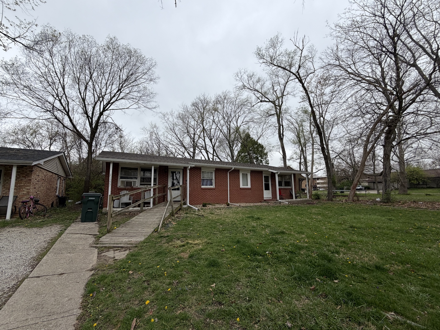 1207 Linview Avenue