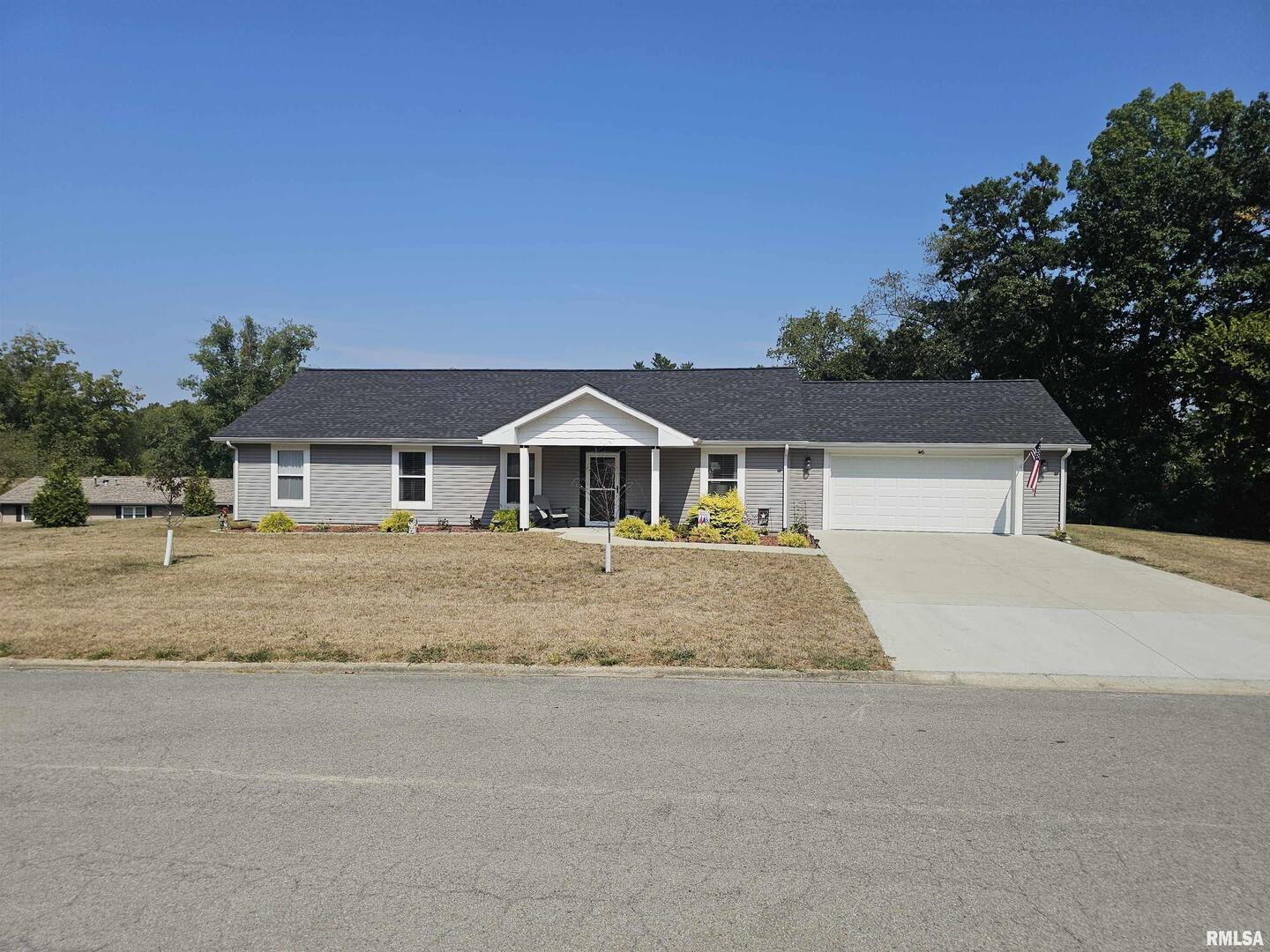 6 BROOKHAVEN Drive