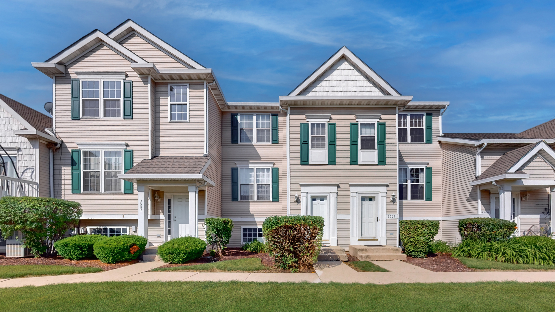 3559 Woodside Court