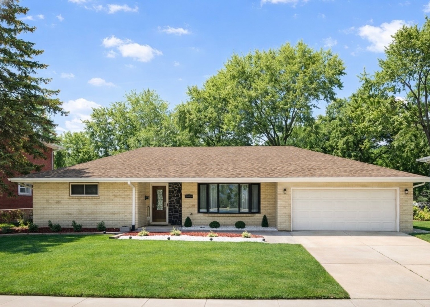 15252 WATERMAN Drive