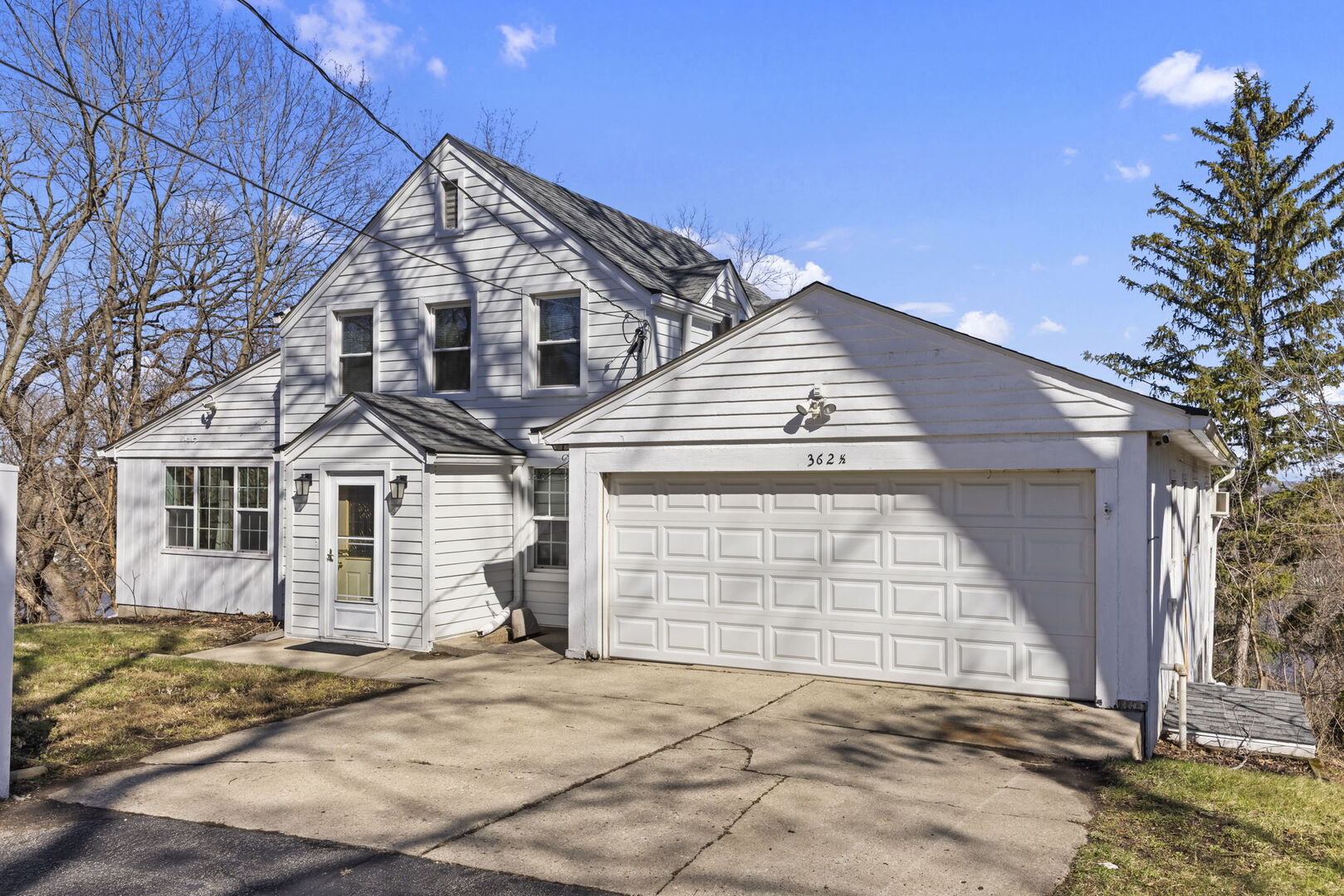 362 1/2 River Bluff Road