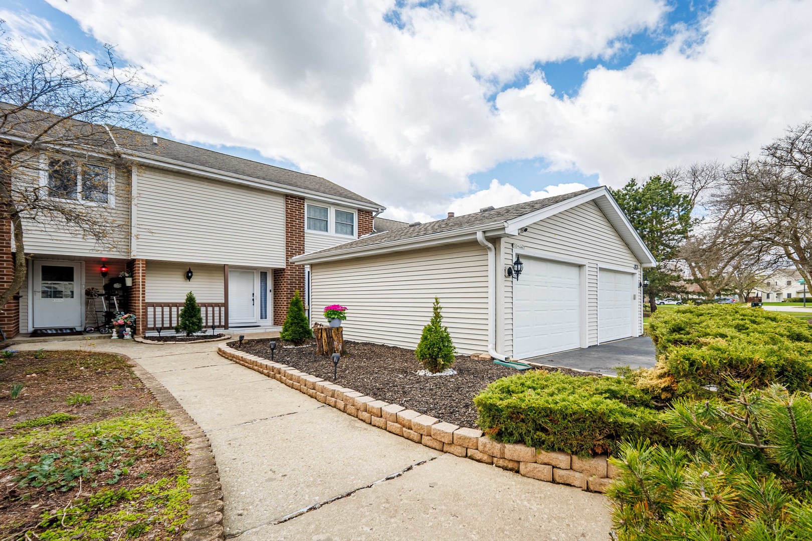 30W447 Fairway Drive