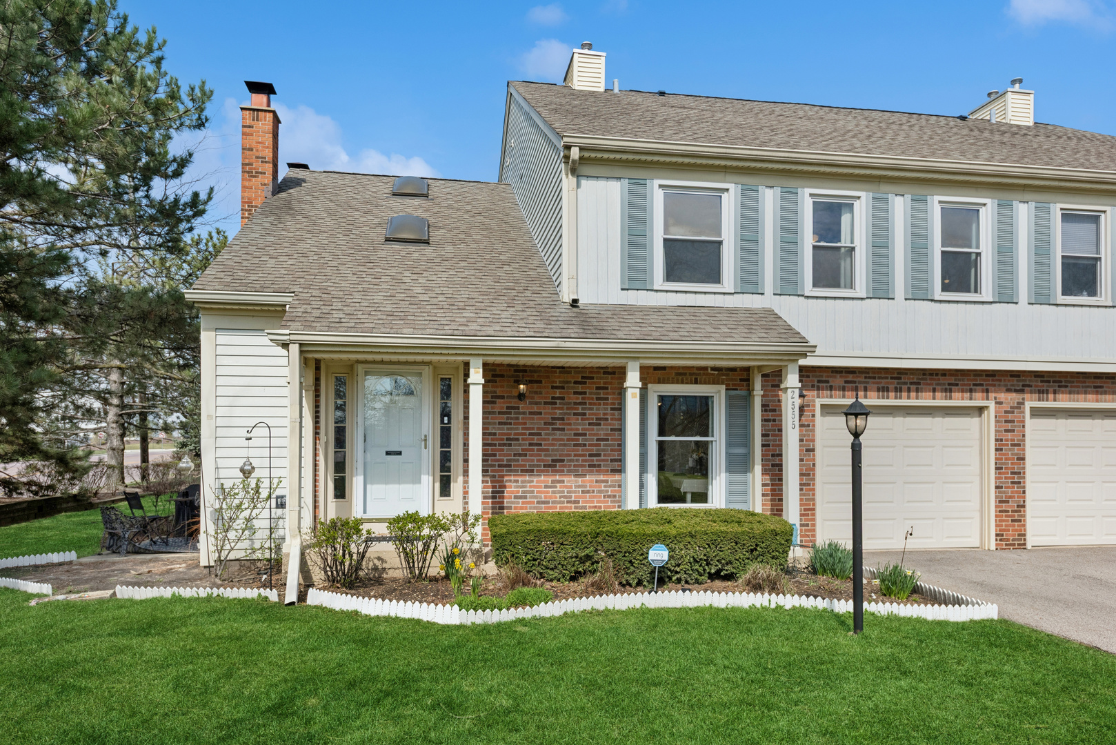2555 College Hill Circle