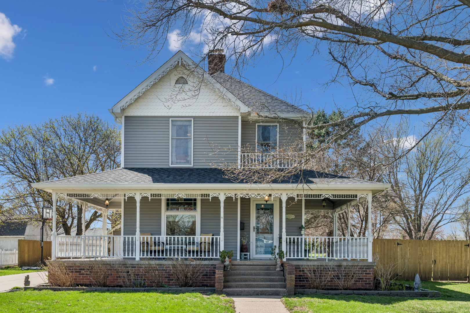 517 Meadow Street