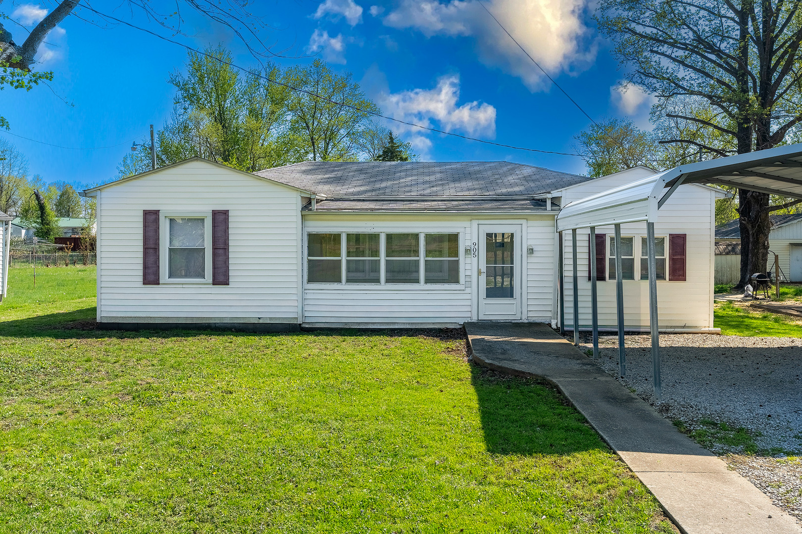 905 Airport Road