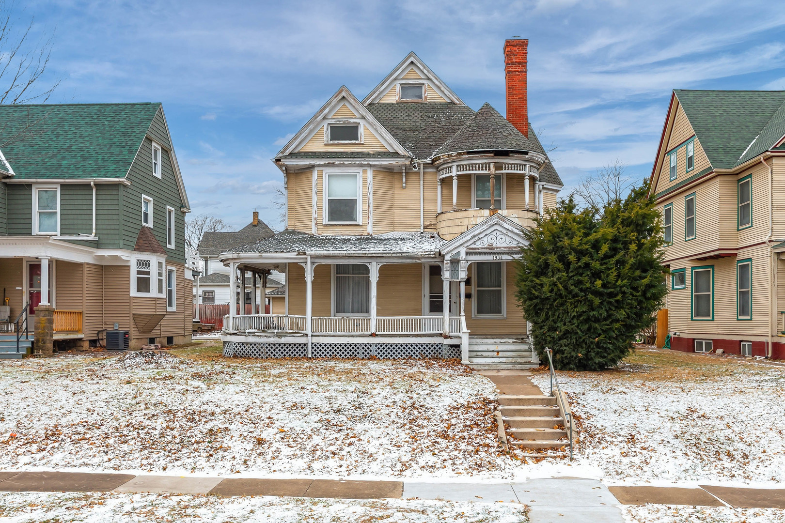 1934 Grand Avenue