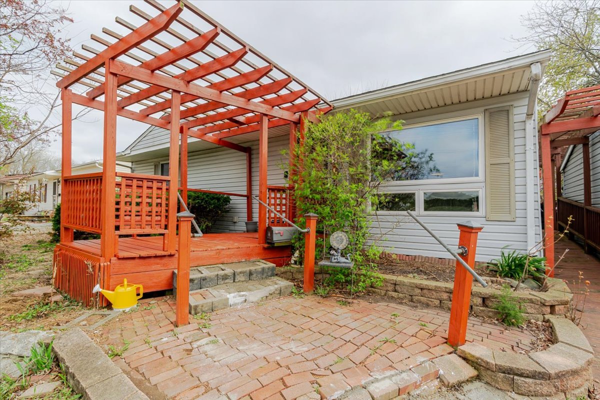 405 Raab Road
