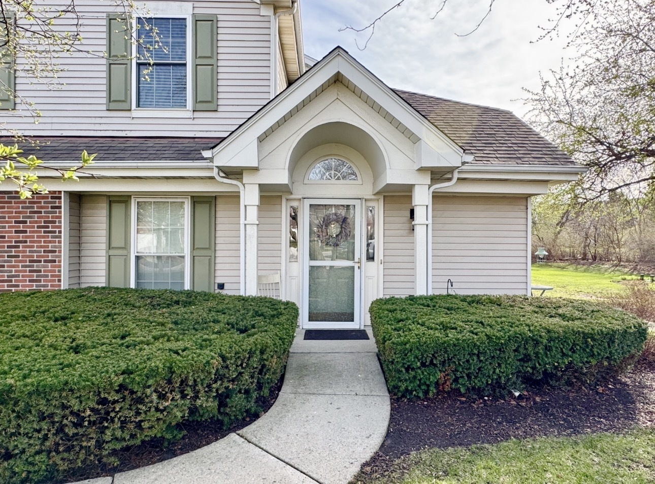 2110 Peach Tree Lane