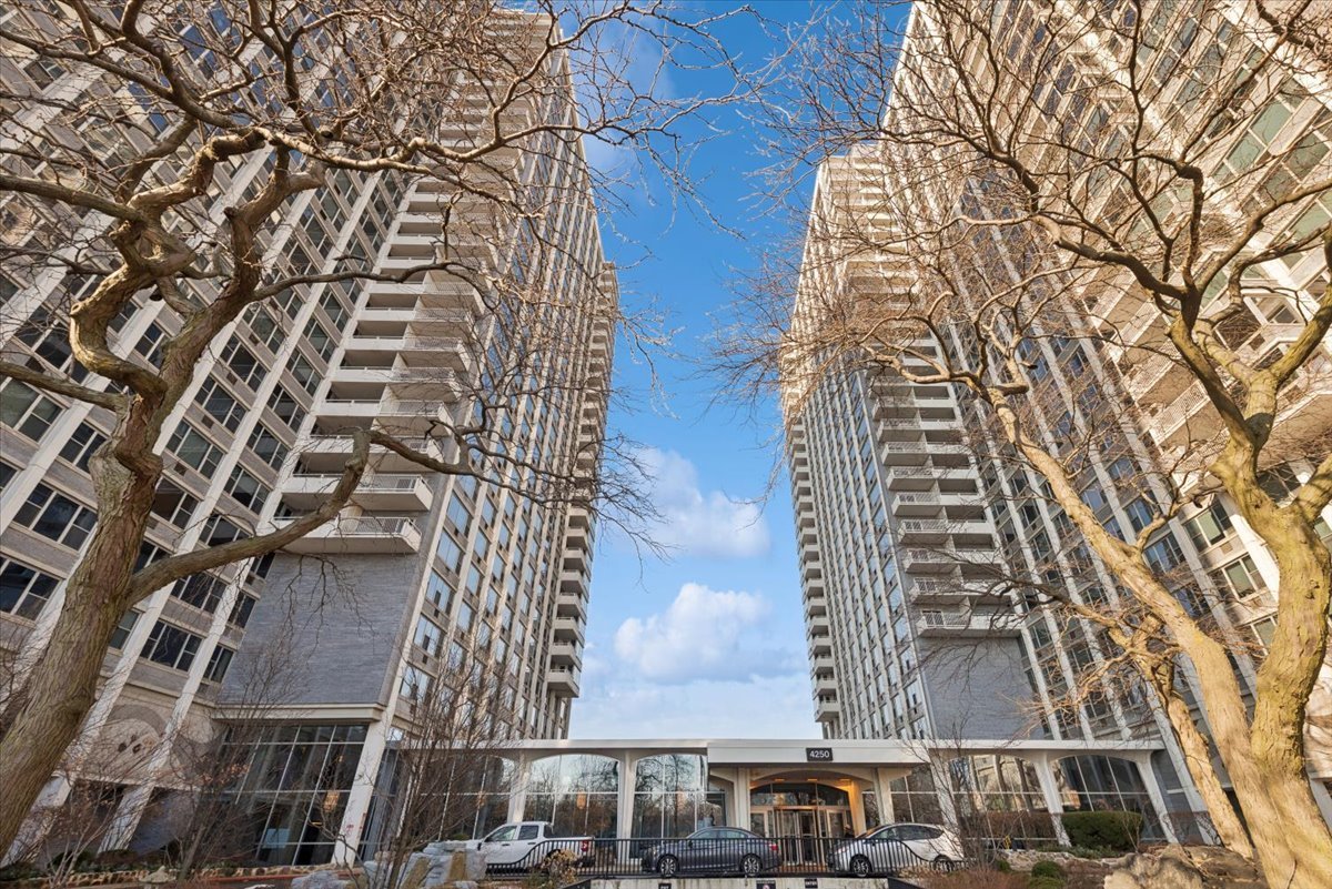 4250 Marine Drive