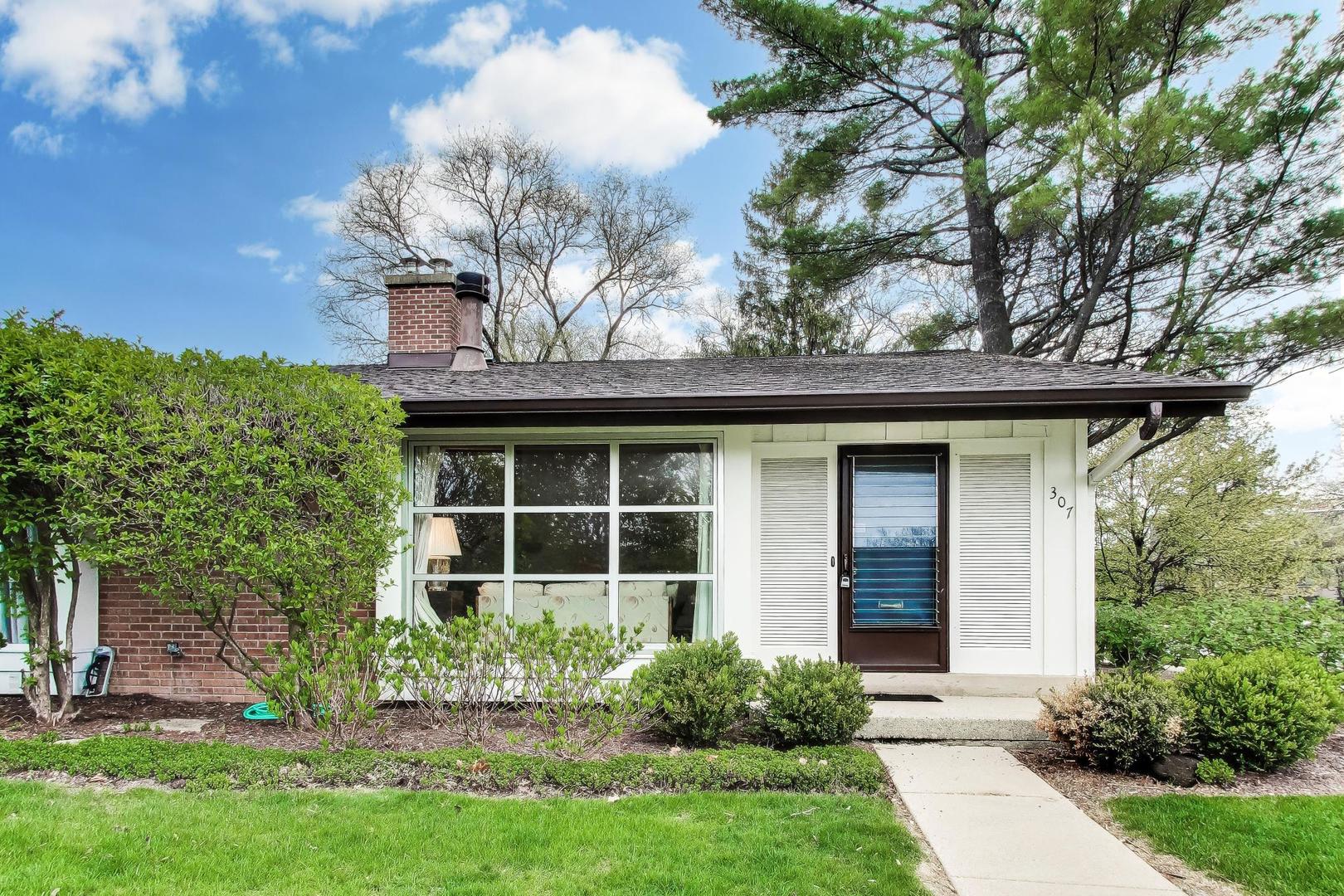 307 Crestwood Village