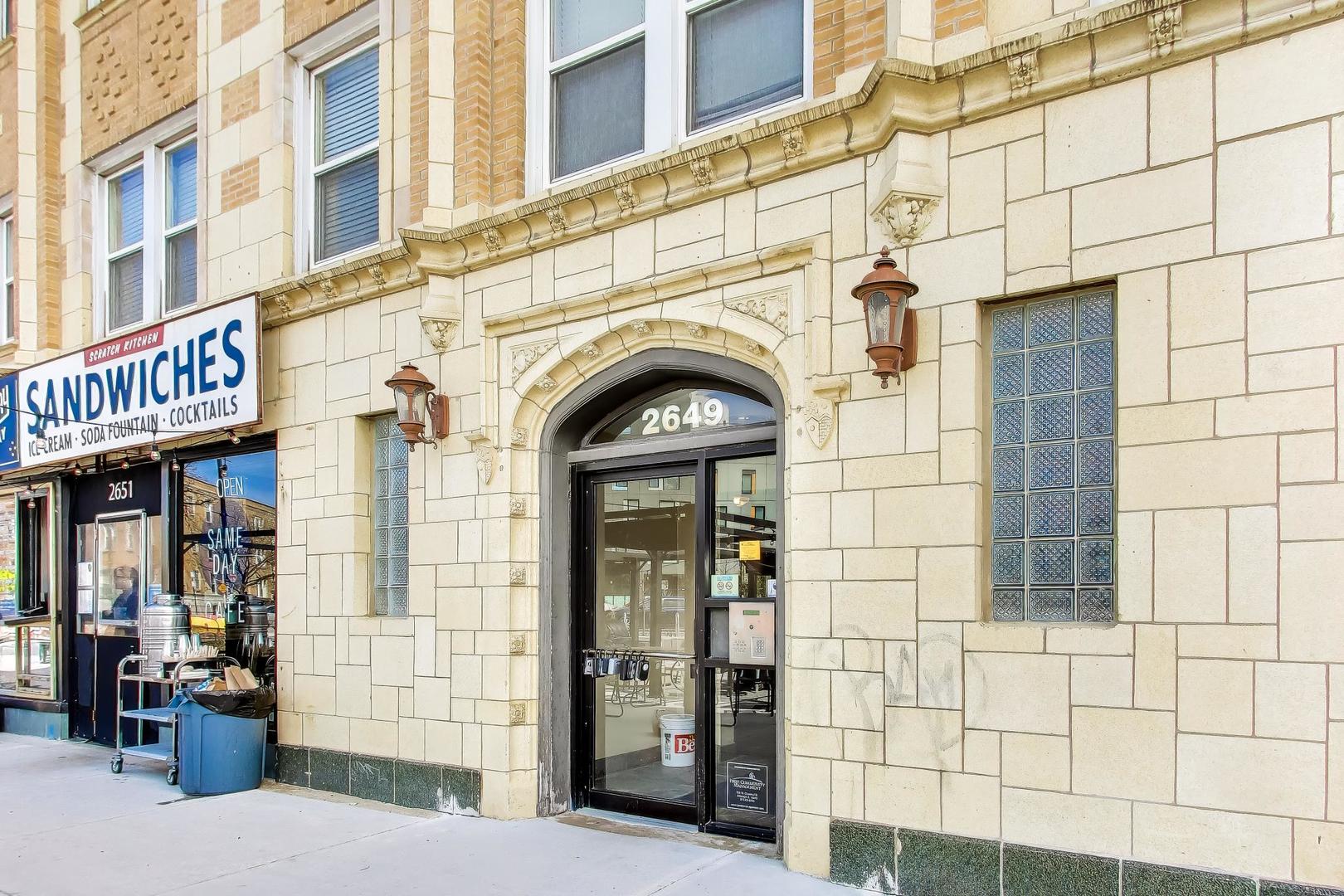 2649 KEDZIE Avenue