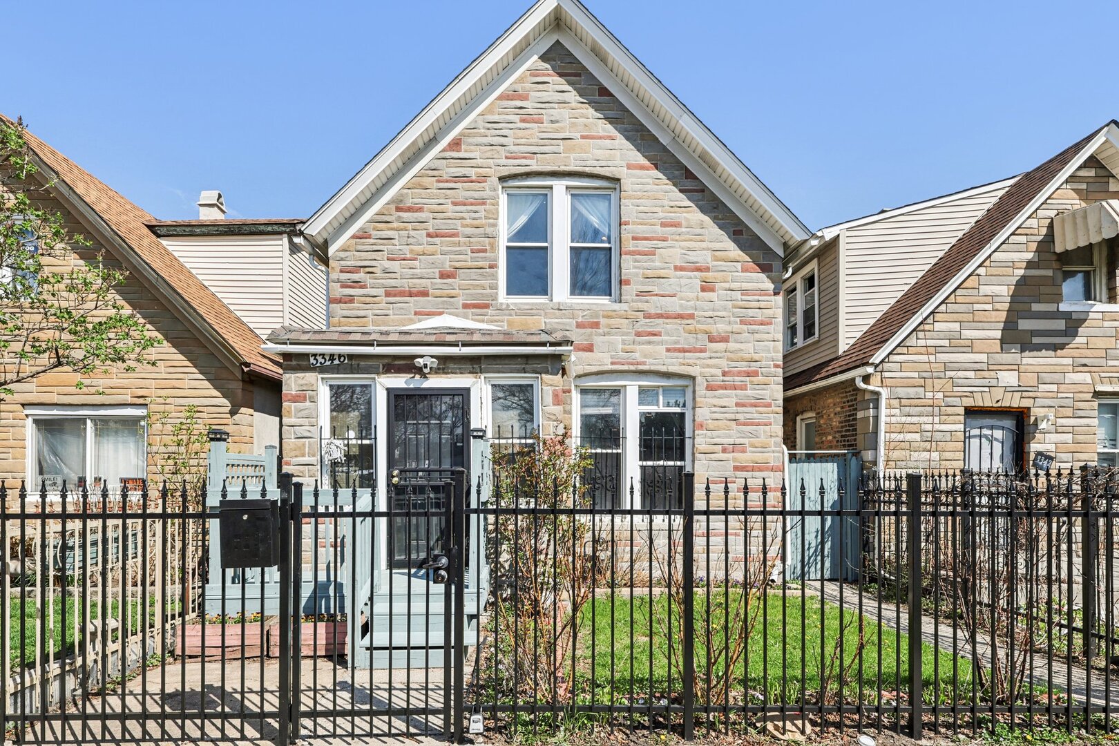 3346 Iowa Street