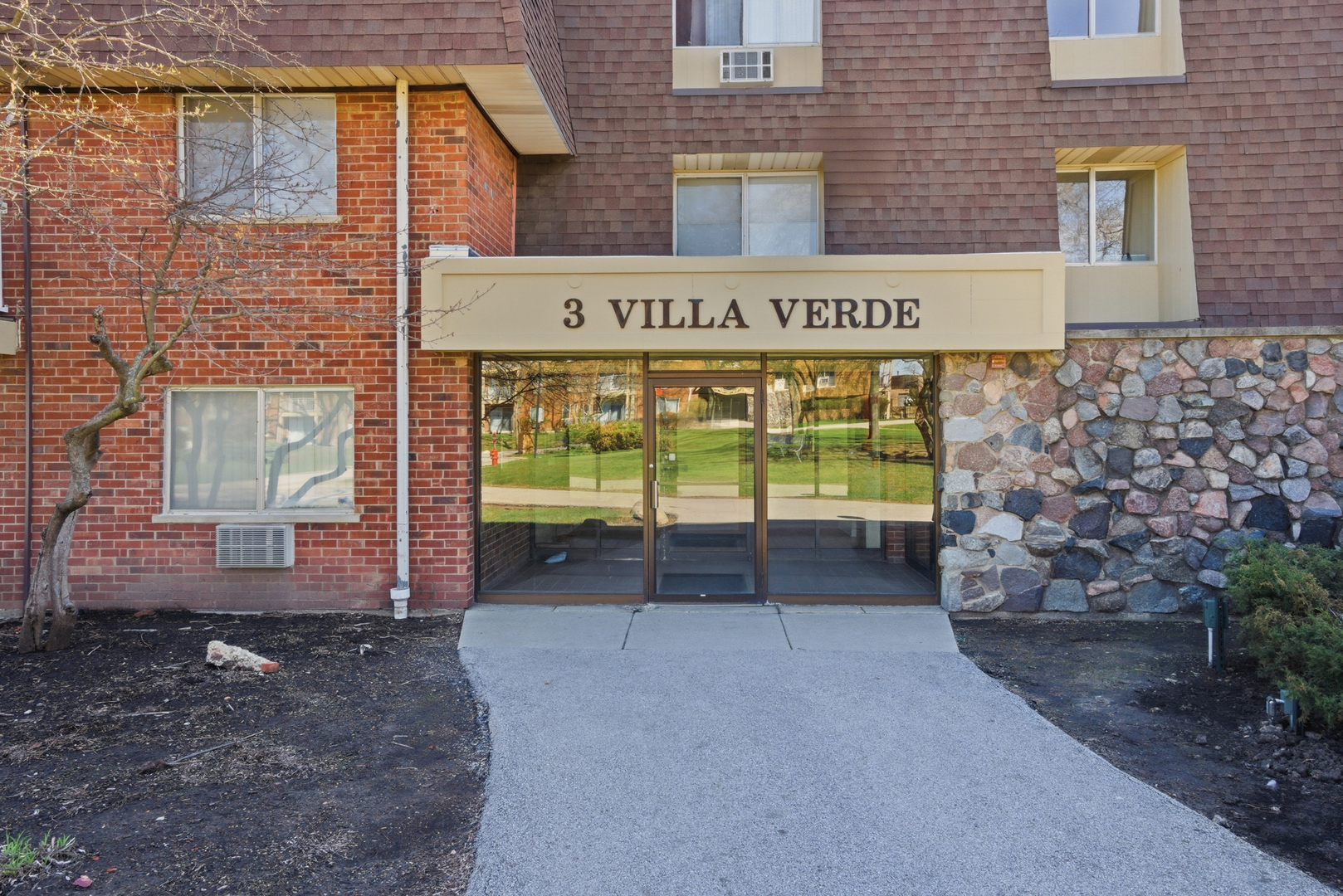 3 Villa Verde Drive